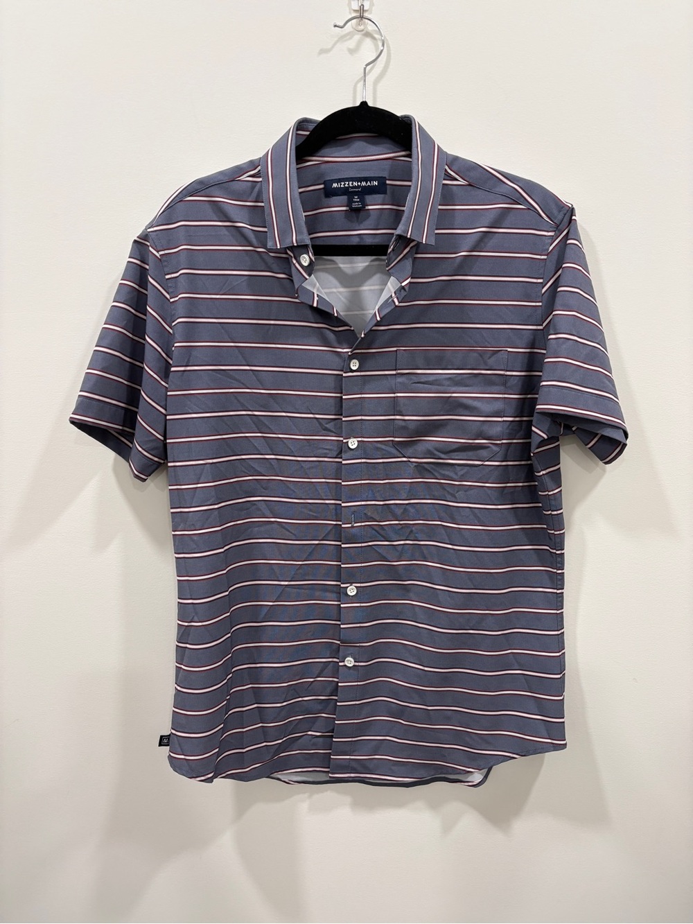 Mizzen+Main Men's Navy Stripe Leeward Short-Sleeve Button-Up Shirt medium